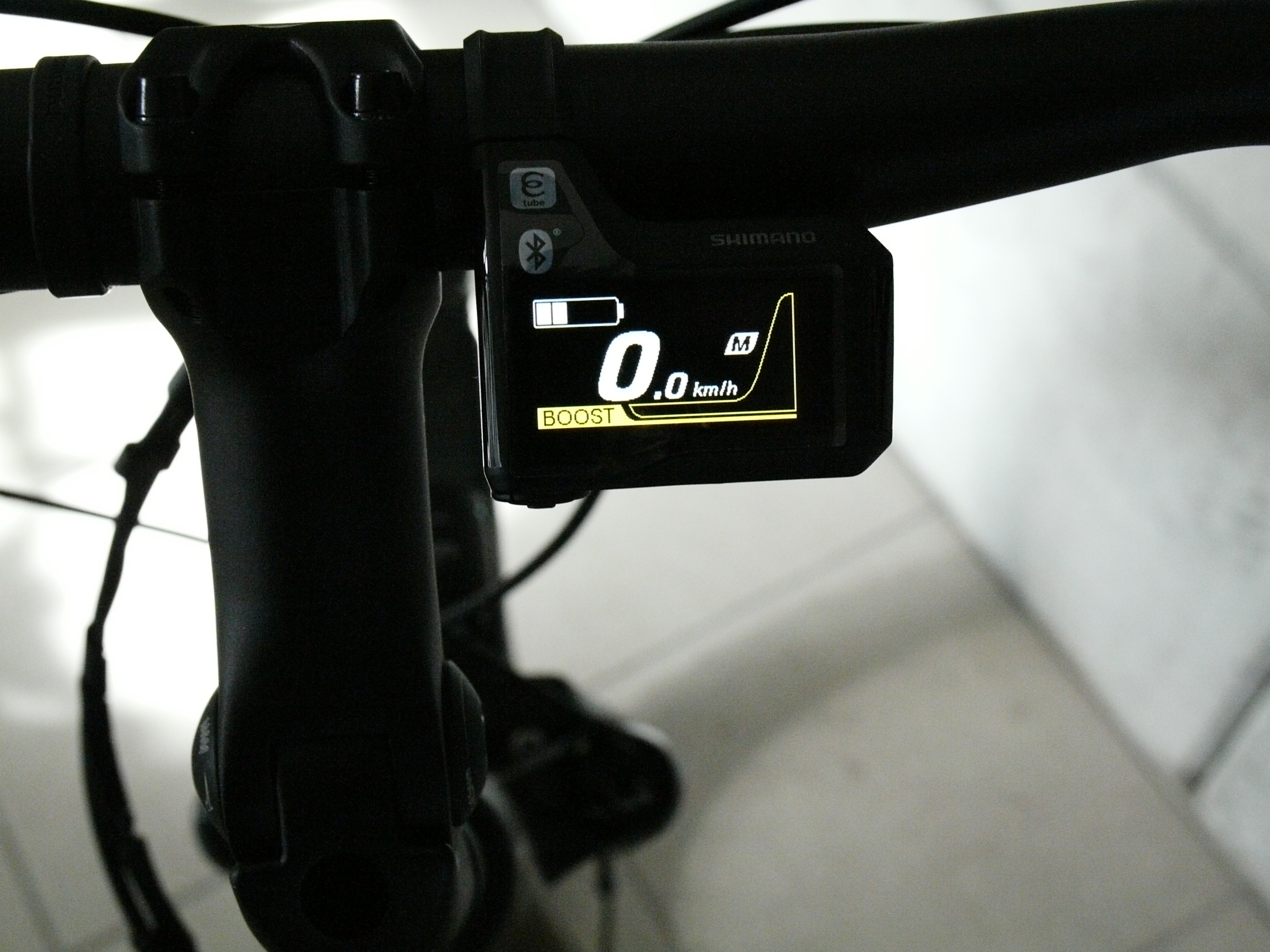 E-Trecking Bike Shimano EP8 2022 85 Nm 250W Akku 630WH Shimano X